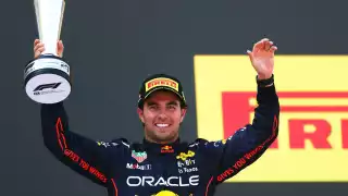 Sergio 'Checo' Pérez compite con Lewis Hamilton por el subcampeonato de pilotos