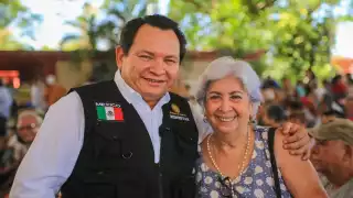 Joaquín Díaz Mena invitó a la gente a realizar el cambio de mica