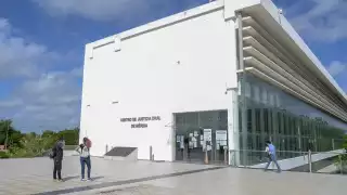 El conductor mantendrá medidas cautelares