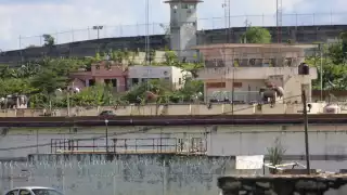 Diputado revela cobros de comida y camas en los ceresos de Campeche