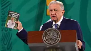 AMLO revela plática con Peña Nieto en su nuevo libro