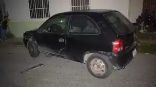 El conductor del auto afectado resultó con varias heridas