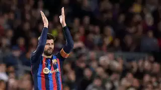 Gerard Piqué dijo adiós al Camp Nou en medio de una tremenda ovación de la afición del Barcelona