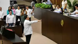 Con 22 votos a favor se aprobó la continuidad de Juan Manuel León al frente de la FGE