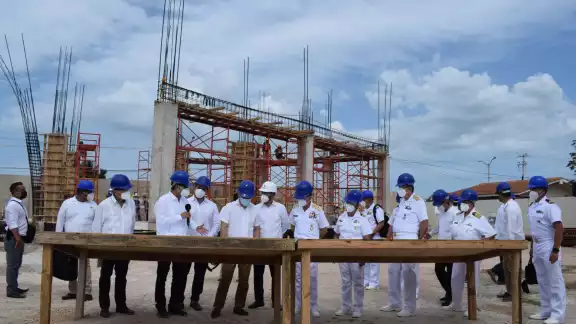 Los cimientos de la primera fase de la construcción incluirán un edificio de talleres y servicios de 638 metros cuadrados Los cimientos de la primera fase de la construcción incluirán un edificio de talleres y servicios de 638 metros cuadrados