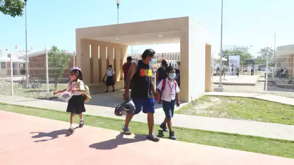 Los planteles son espacios seguros para los estudiantes, afirman los docentes Los planteles son espacios seguros para los estudiantes, afirman los docentes
