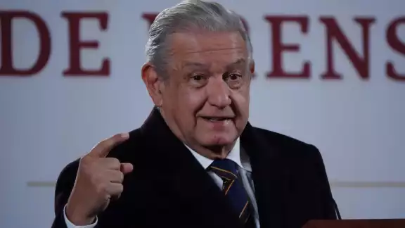 “Deer Park tiene capacidad para procesar 320 mil barriles diarios”, afirma AMLO