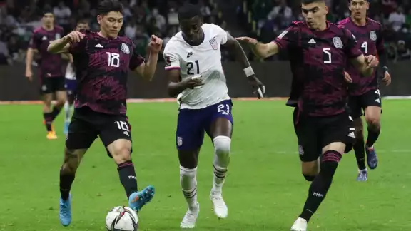 México seguirá peleando por el segundo puesto, mientras que Panamá y Costa Rica pelean por el repechaje México seguirá peleando por el segundo puesto, mientras que Panamá y Costa Rica pelean por el repechaje