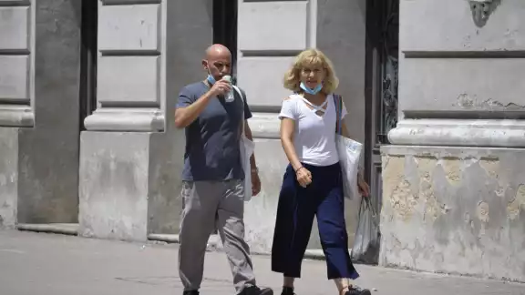 Algunos turistas no respetan los protocolos sanitarios del estado Algunos turistas no respetan los protocolos sanitarios del estado