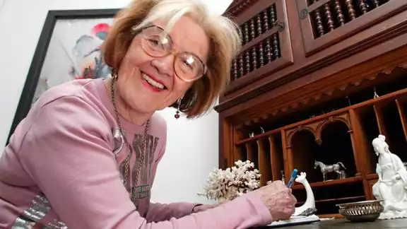 Elena Curti, última hija secreta e ilegítima del dictador italiano Benito Mussolini, murió a los 99 años de edad en Acquapendente Elena Curti, última hija secreta e ilegítima del dictador italiano Benito Mussolini, murió a los 99 años de edad en Acquapendente