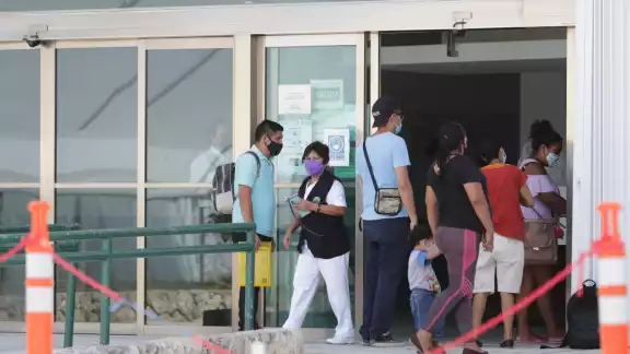 Se han relajado las medidas sanitarias contra el COVID-19 Se han relajado las medidas sanitarias contra el COVID-19