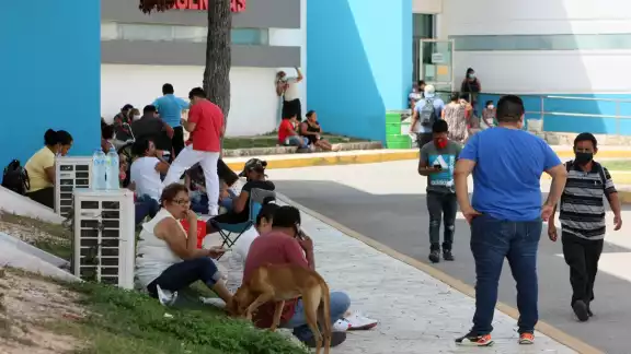 Quintanarroenses relajan medidas contra el coronavirus Quintanarroenses relajan medidas contra el coronavirus