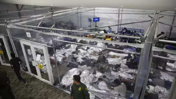 EU rompe récord de retención de niños migrantres