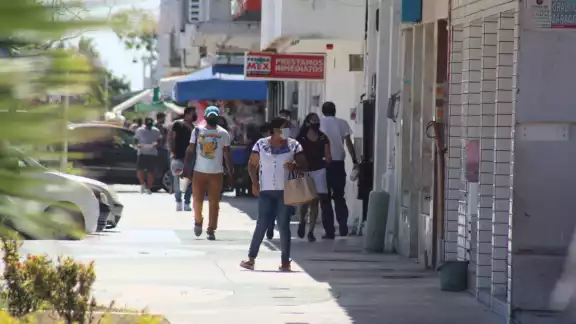 Los chetumaleños olvidan que están en Semáforo Naranja Los chetumaleños olvidan que están en Semáforo Naranja