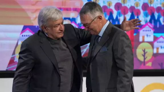 AMLO junto a Salinas Pliego