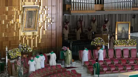 Televisa y TV Azteca tendrán su propia transmisión especial de las “Mañanitas” a la Virgen de Guadalupe; te contamos todos los detalles Televisa y TV Azteca tendrán su propia transmisión especial de las “Mañanitas” a la Virgen de Guadalupe; te contamos todos los detalles
