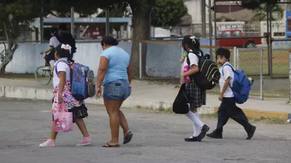 Este viernes 26 de enero, cientos de estudiantes de Yucatán no tendrán clases Este viernes 26 de enero, cientos de estudiantes de Yucatán no tendrán clases