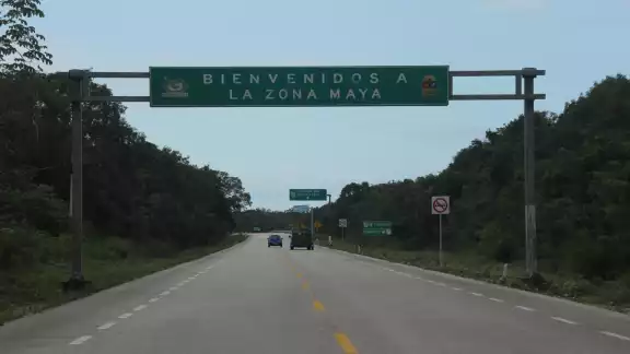Propietarios de terrenos en Chunyaxché afinan detalles con el Gobierno Federal para ceder mil 200 hectáreas al aeropuerto de Tulum Propietarios de terrenos en Chunyaxché afinan detalles con el Gobierno Federal para ceder mil 200 hectáreas al aeropuerto de Tulum