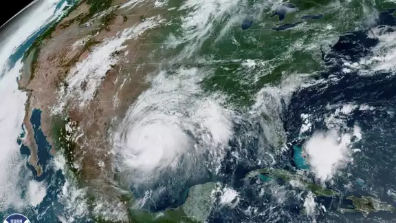 Ayer, el huracán Hanna golpeó el sur de Texas, en Estados Unidos (Reuters) Ayer, el huracán Hanna golpeó el sur de Texas, en Estados Unidos (Reuters)