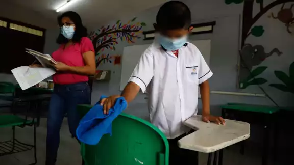 Los aforos dentro de las aulas no han cambiado con el Semáforo Verde en el norte de Quintana Roo: se mantendrán en el 30%