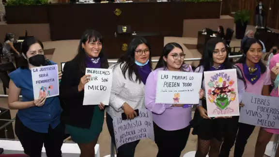 Las propuestas buscan combatir a la violencia familiar y digital hacia las mujeres de Yucatán