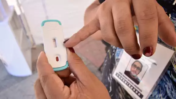 Es importante acudir a realizarse una prueba de VIH Es importante acudir a realizarse una prueba de VIH