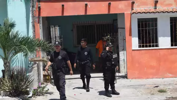 Entre el botín se encuentran televisores y motores de lancha Entre el botín se encuentran televisores y motores de lancha