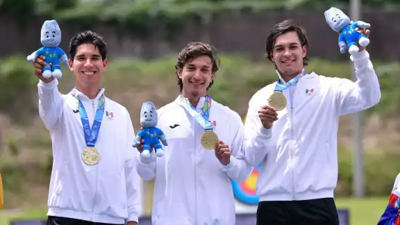 El equipo varonil de Tiro con Arco consiguió medalla de oro