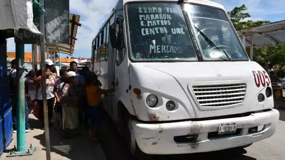 Empresas prestadoras del servicio de transporte se encuentran bajo supervisión del IET Empresas prestadoras del servicio de transporte se encuentran bajo supervisión del IET