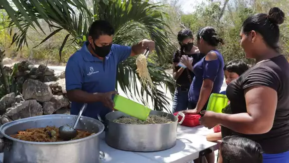Apoyan a familias vulnerables de Quintana Roo Apoyan a familias vulnerables de Quintana Roo