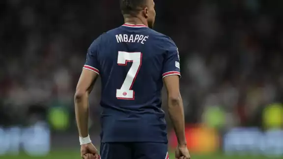 Mbappe querría salir del PSG para no competir con Messi y llegar al Real Madrid para ser su principal referente