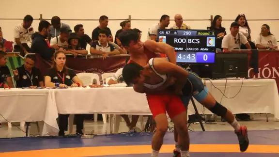 José Adrián Chan Canul se convirtió en bicampeón nacional José Adrián Chan Canul se convirtió en bicampeón nacional
