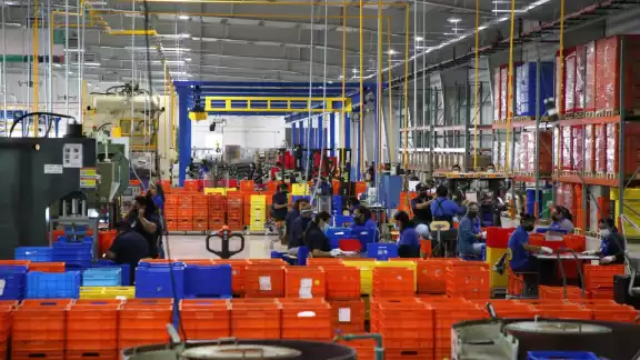 Se estima la generación de más de 266 mil empleos, entre directos e indirectos Se estima la generación de más de 266 mil empleos, entre directos e indirectos