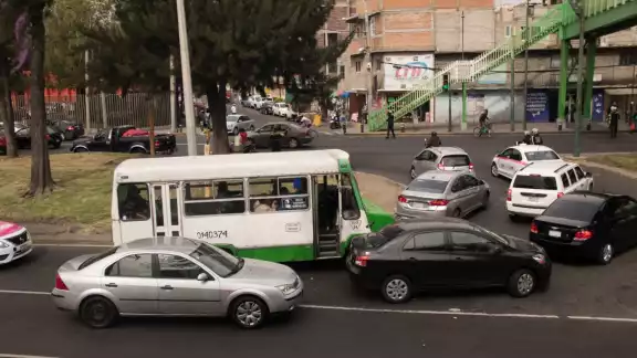 De no seguir con los lineamientos del programa Hoy No Circula, se prevén multas y hasta la estadía del vehículo en el corralón