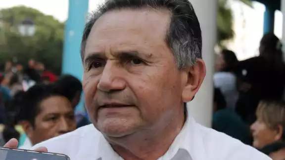 El aún senador por Morena, José Luis Pech, indicó en días pasados que prefiere que lo expulsen del partido político El aún senador por Morena, José Luis Pech, indicó en días pasados que prefiere que lo expulsen del partido político