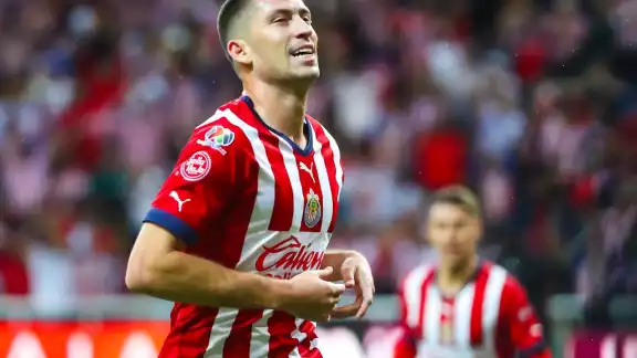 El gol de Santiago Ormeño significó la primera victoria del Guadalajara frente a su gente en este Apertura 2022