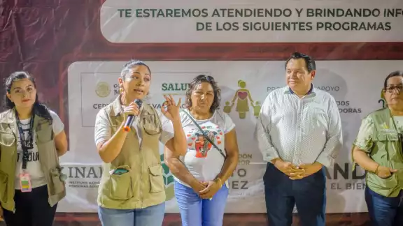 Los habitantes acudieron al lugar para recibir atención personal Los habitantes acudieron al lugar para recibir atención personal