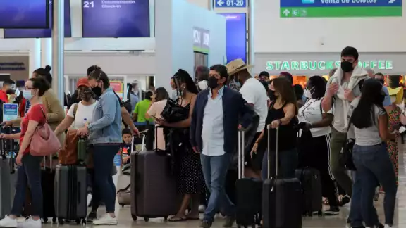 Los turistas internacionales prefieren el Aeropuerto Internacional de Cancún (AIC) para ingresar a nuestro país