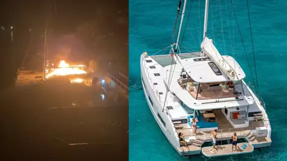 Los catamaranes resultaron con daños severos tras el incendio en Puerto Aventuras, por lo que fueron retirados del muelle Los catamaranes resultaron con daños severos tras el incendio en Puerto Aventuras, por lo que fueron retirados del muelle