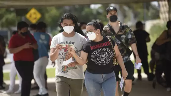 Inoculados destacaron la buena organización con la que recibieron la vacuna contra el coronavirus en los módulos