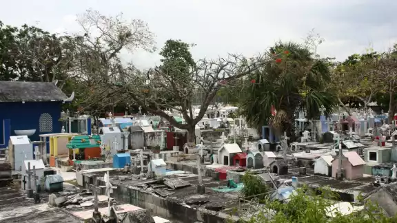 El Semáforo COVID Verde permite la apertura de panteones para la celebración del Día de Muertos en Cancún