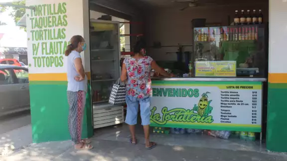 El precio de la tortilla está cuatro pesos por encima del promedio nacional El precio de la tortilla está cuatro pesos por encima del promedio nacional