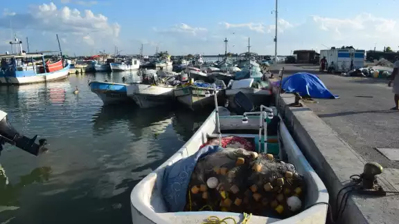 Los pescadores regresaron con vida con sus familiares