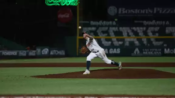 Los melenudos buscan ganar el segundo juego de la serie Los melenudos buscan ganar el segundo juego de la serie