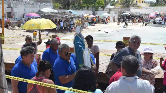 También se realizó un recorrido en el mar de Chelem