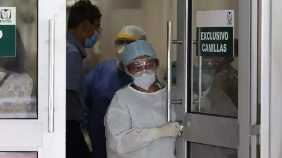 La primera etapa se aplicarán 7 mil 800 dosis, entre ellas a personal de salud. La primera etapa se aplicarán 7 mil 800 dosis, entre ellas a personal de salud.