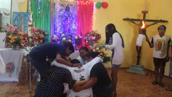 La mujeres falleció el sábado tras ser atropellada cuando cumplía su promesa a la Virgen La mujeres falleció el sábado tras ser atropellada cuando cumplía su promesa a la Virgen