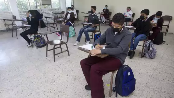 Las clases están a punto de terminar para dar paso al primer periodo vacacional del ciclo escolar 2021-2022
Las clases están a punto de terminar para dar paso al primer periodo vacacional del ciclo escolar 2021-2022