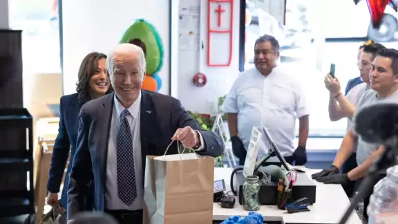 El presidente Joe Biden visitó el restaurante mexicano "Taquería Habanero" El presidente Joe Biden visitó el restaurante mexicano "Taquería Habanero"