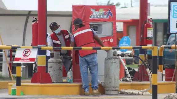 Los precios del gas LP se determinan a través de la Comisión Reguladora de Energía del Gobierno de México Los precios del gas LP se determinan a través de la Comisión Reguladora de Energía del Gobierno de México